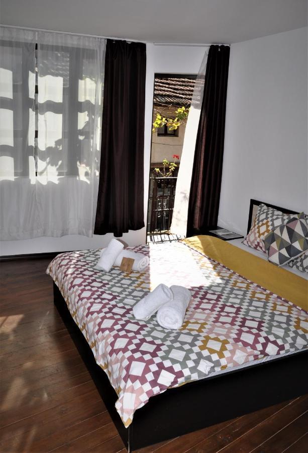 Honey I'M Home Apartments Veliko Tarnovo Exterior photo