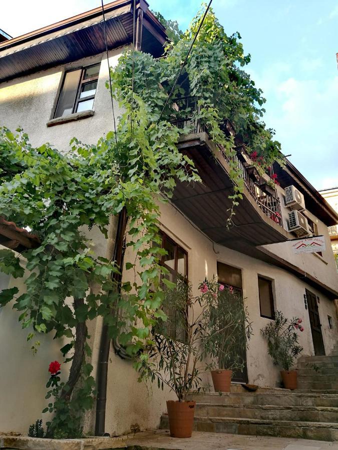 Honey I'M Home Apartments Veliko Tarnovo Exterior photo